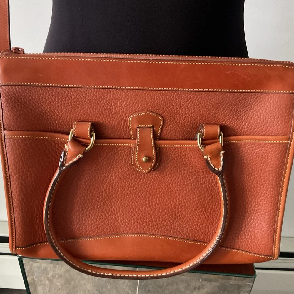 Vintage Dooney & Bourke Like New One Owner Clean Leather Satchel Crossbody Bag - Picture 2 of 7